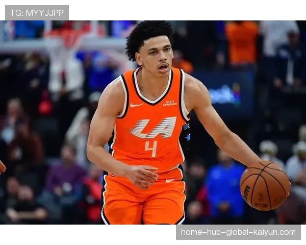 快船从6胜21负垫底到42胜40负 伦纳德健康赛季场均27.9分率队逆袭